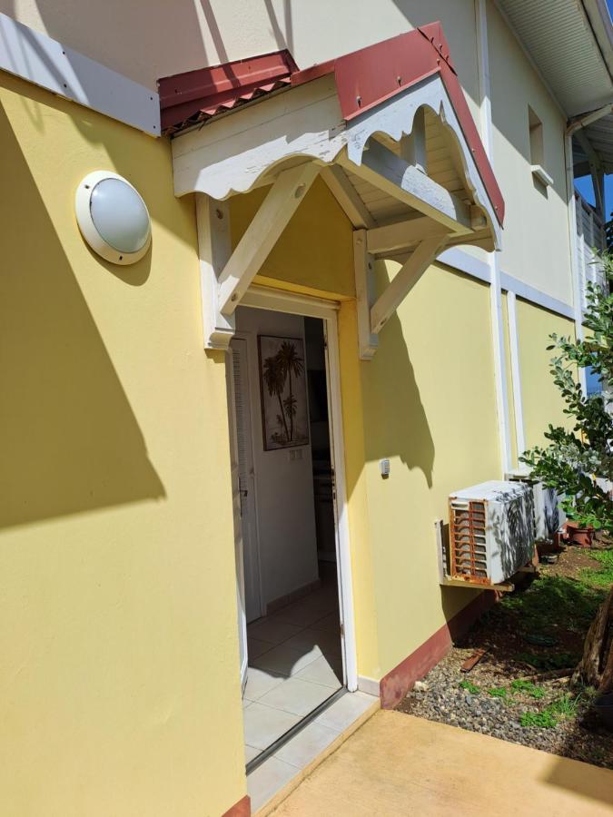 Rdc Appartement En Bord De Mer Au Son Des Vagues Льо Мул Екстериор снимка