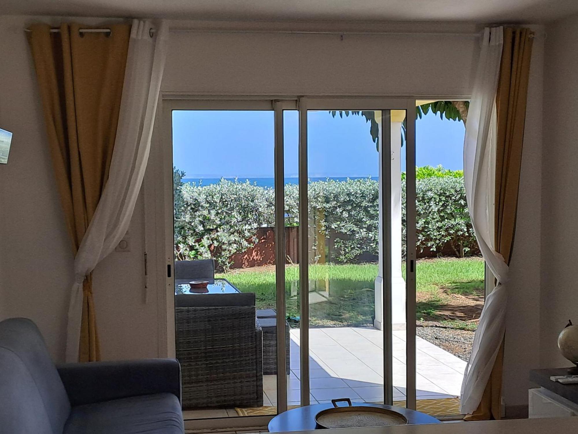 Rdc Appartement En Bord De Mer Au Son Des Vagues Льо Мул Екстериор снимка